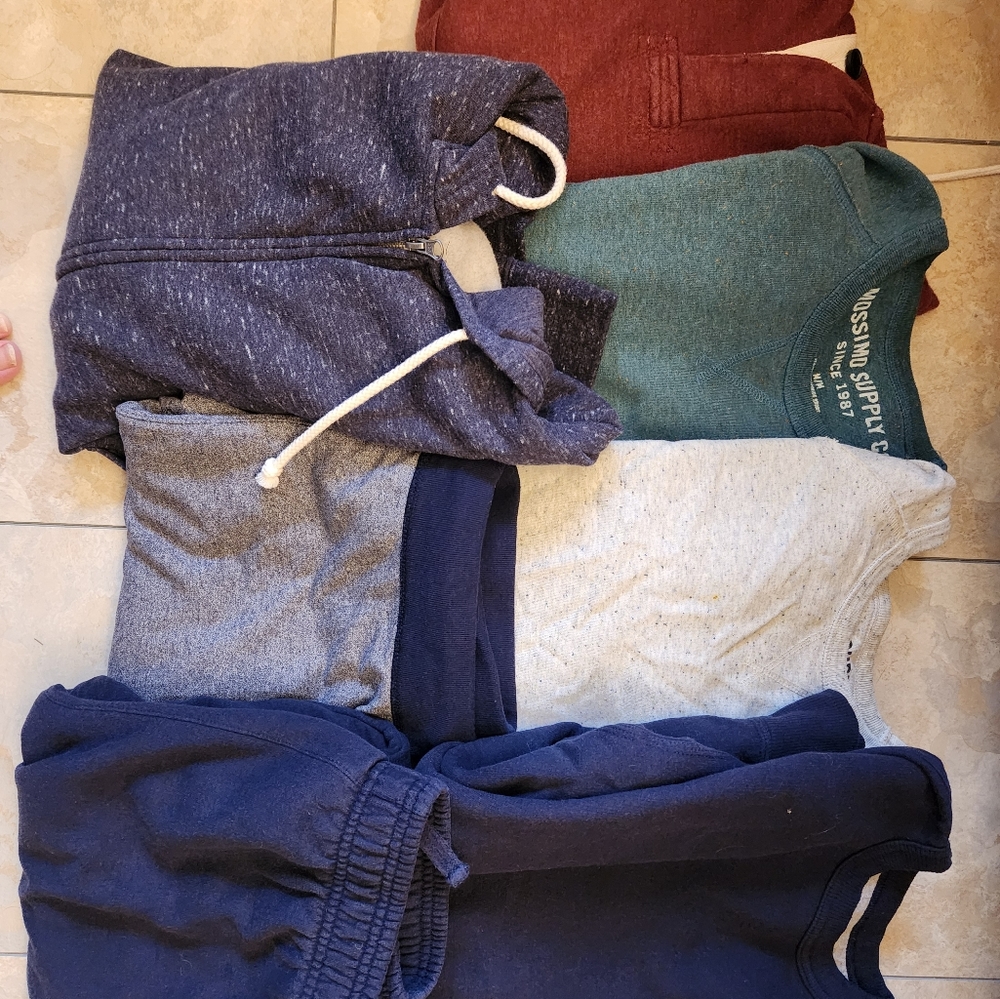 Mens Medium Lot